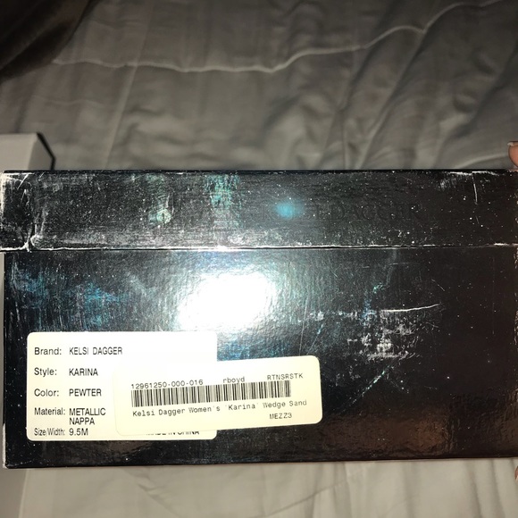 Kelsi Dagger bronze leather metal accent wedges - Picture 6 of 6